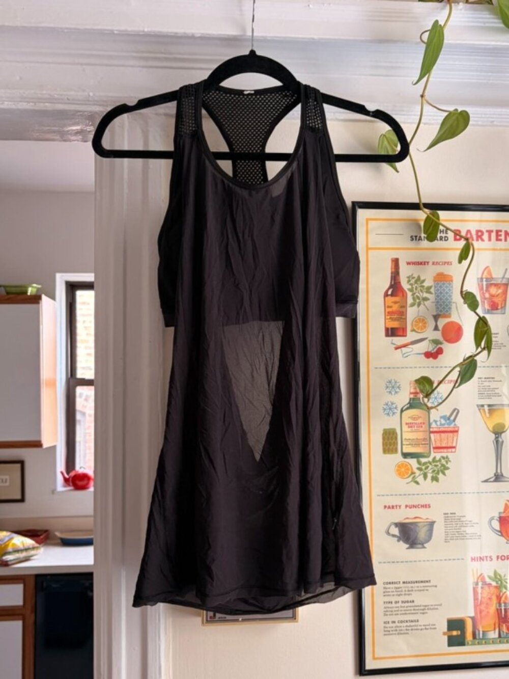 Lululemon mesh tank, open-back, built-in bra